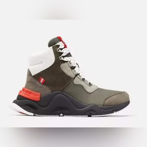 NEW Size 7.5 Sorel Kinetic RNEGD Conquest Waterproof boots